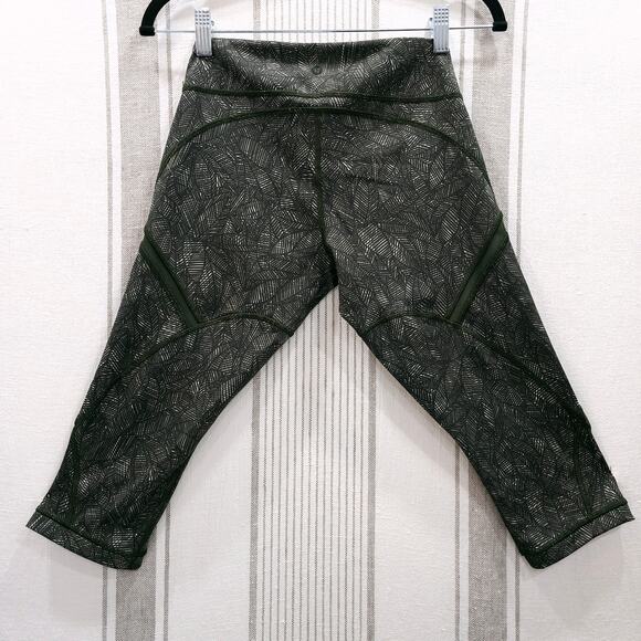 LULULEMON Cool To Street Crop Jazzy White Gator Green Mesh Cutout Legging Sz 6 - Picture 5 of 11